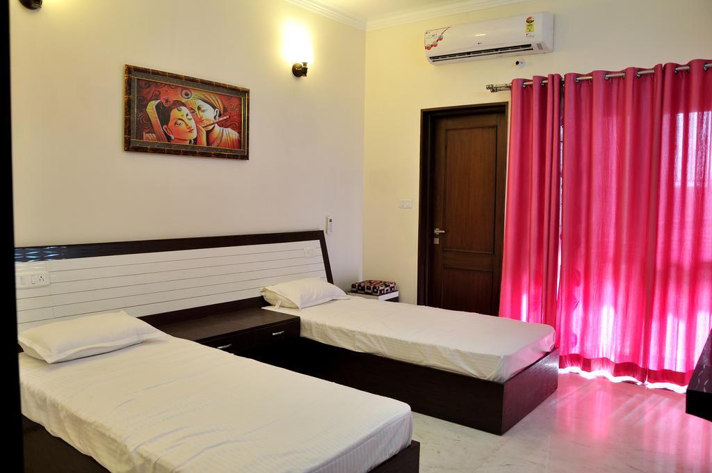 Mohini Home Stay Agra  Luaran gambar